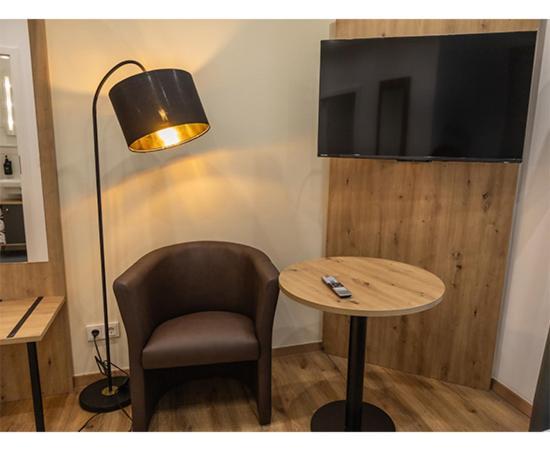 Hln Apartments Am Bahnhof 萨尔布吕肯 外观 照片